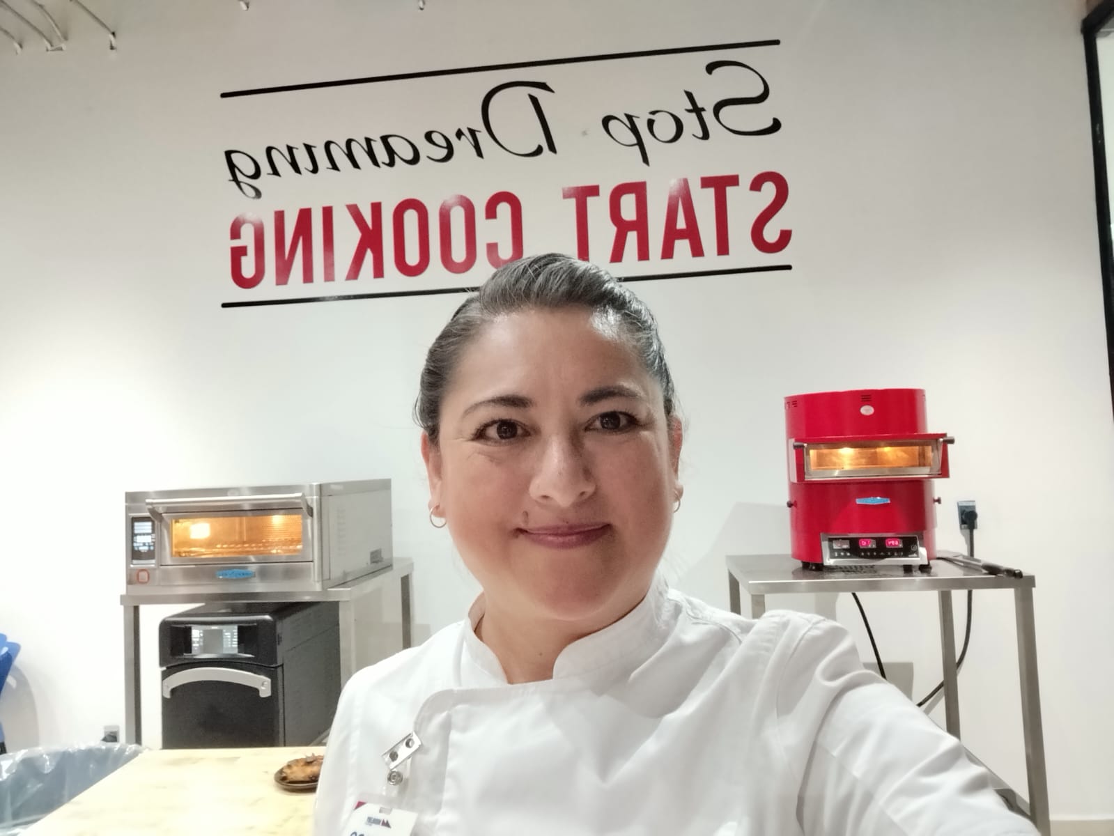 Chef consultora en su estudio